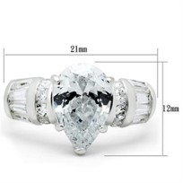 SS049 - Silver 925 Sterling Silver Ring with AAA Grade CZ  in Clear