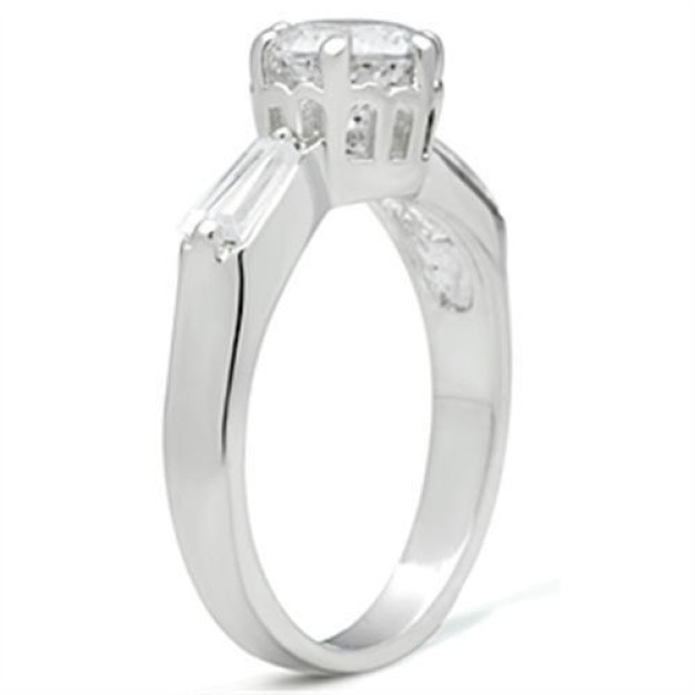 SS060 - Silver 925 Sterling Silver Ring with AAA Grade CZ  in Clear