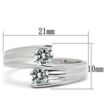 SS064 - Silver 925 Sterling Silver Ring with AAA Grade CZ  in Clear